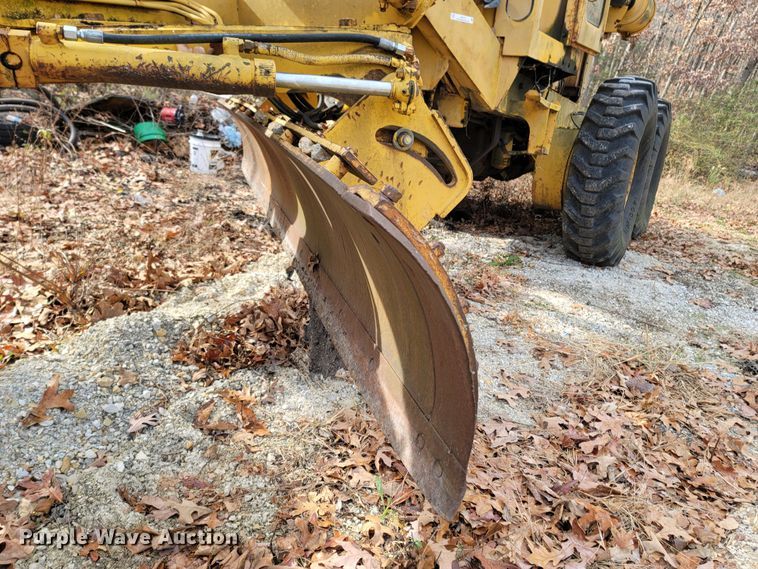 image for item LN9777 1968 Galion 118 Series B  rigid frame motor grader