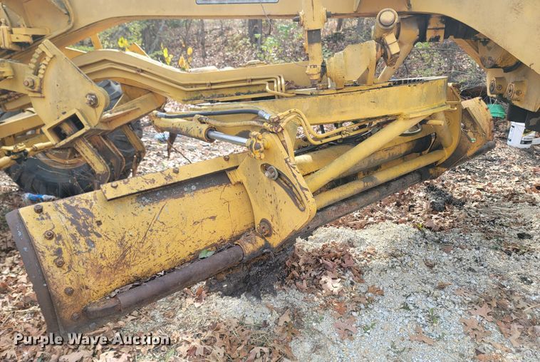 image for item LN9777 1968 Galion 118 Series B  rigid frame motor grader