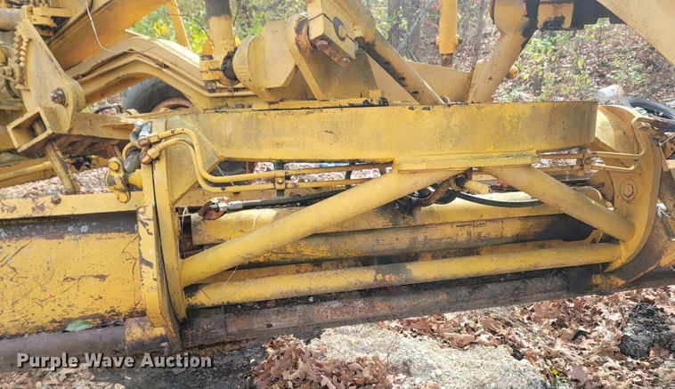 image for item LN9777 1968 Galion 118 Series B  rigid frame motor grader