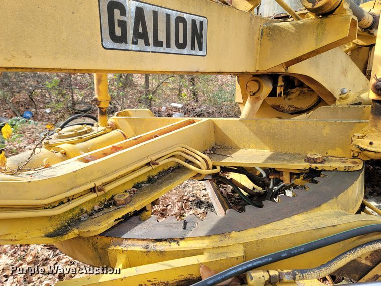 image for item LN9777 1968 Galion 118 Series B  rigid frame motor grader