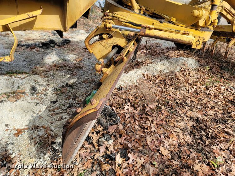 image for item LN9777 1968 Galion 118 Series B  rigid frame motor grader