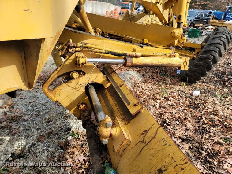 image for item LN9777 1968 Galion 118 Series B  rigid frame motor grader
