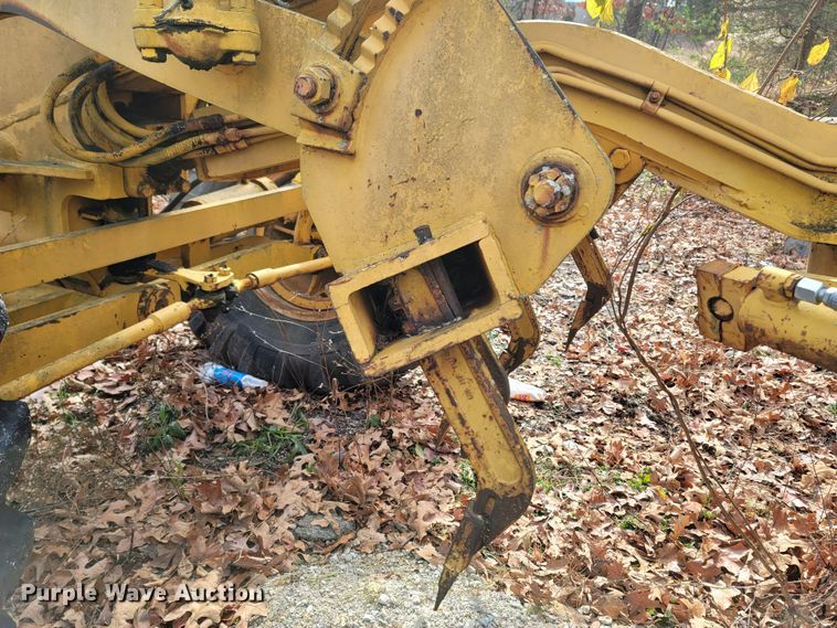 image for item LN9777 1968 Galion 118 Series B  rigid frame motor grader