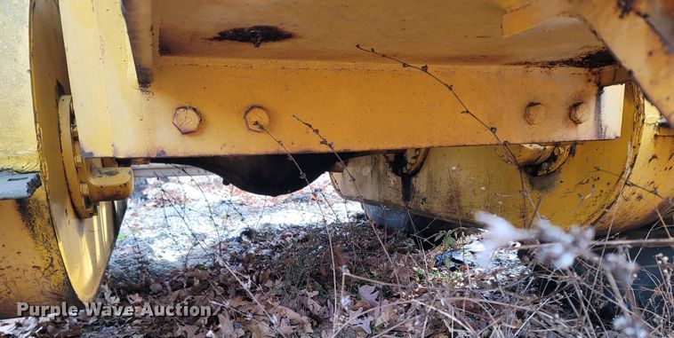 image for item LN9777 1968 Galion 118 Series B  rigid frame motor grader