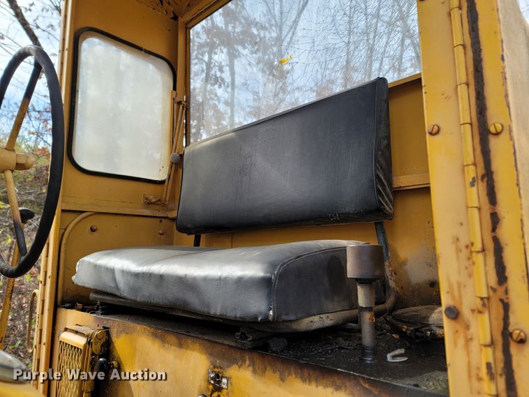 image for item LN9777 1968 Galion 118 Series B  rigid frame motor grader