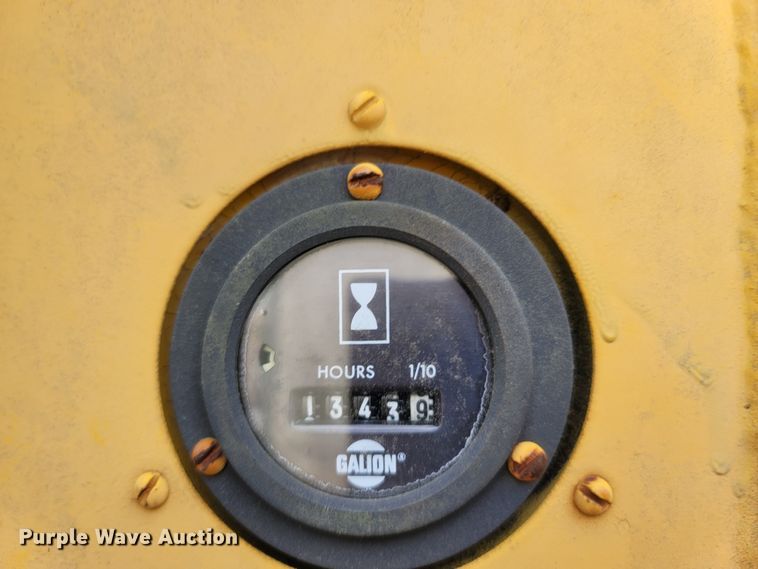 image for item LN9777 1968 Galion 118 Series B  rigid frame motor grader