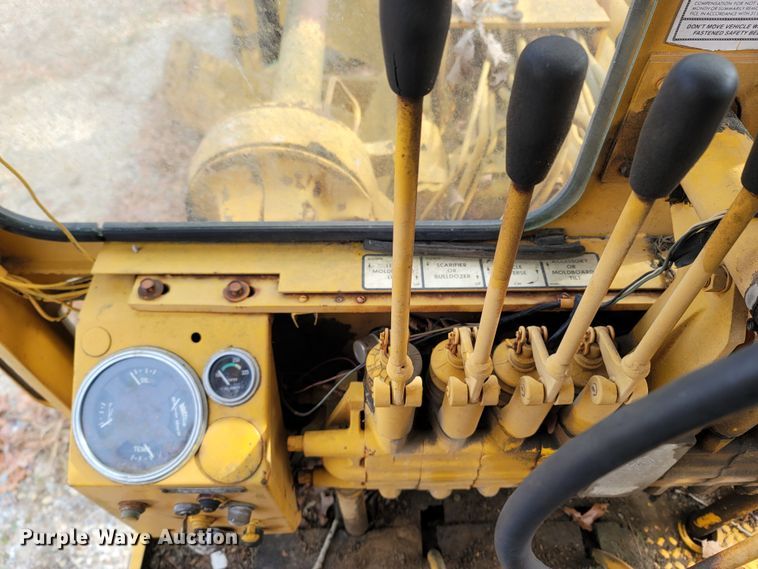 image for item LN9777 1968 Galion 118 Series B  rigid frame motor grader