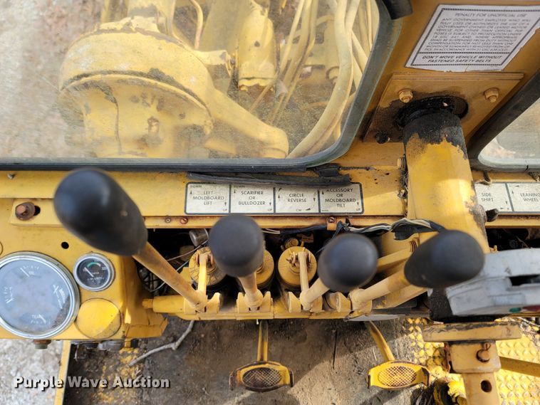 image for item LN9777 1968 Galion 118 Series B  rigid frame motor grader