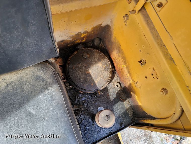 image for item LN9777 1968 Galion 118 Series B  rigid frame motor grader