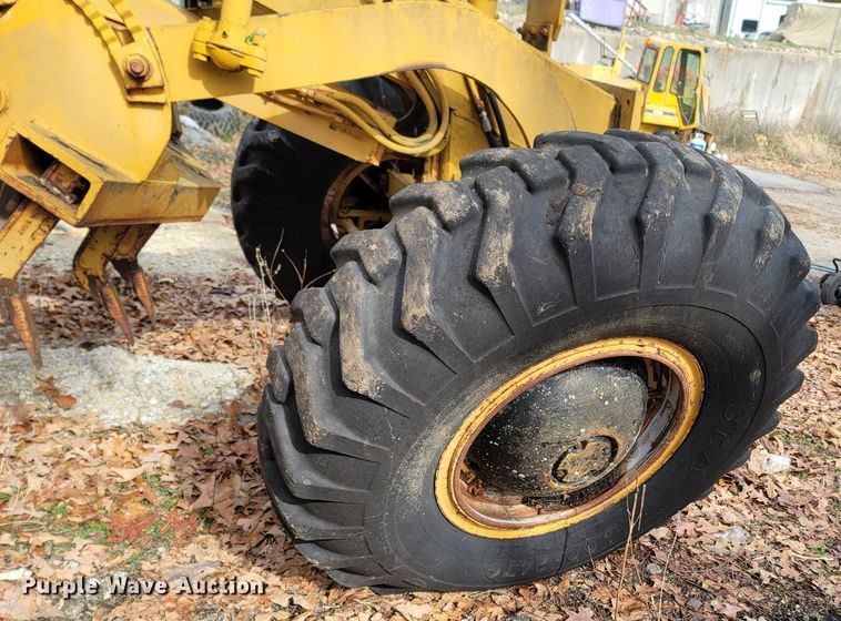 image for item LN9777 1968 Galion 118 Series B  rigid frame motor grader