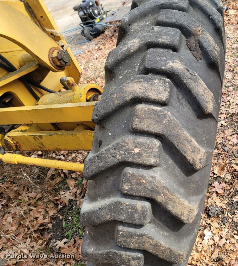 image for item LN9777 1968 Galion 118 Series B  rigid frame motor grader