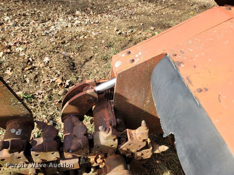 image for item LN9779 1982 Ditch Witch R30  trencher