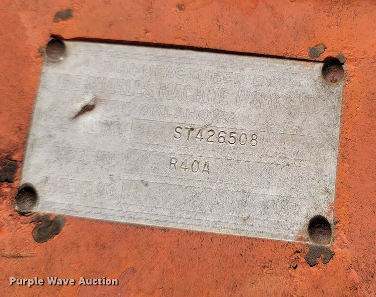 image for item LN9779 1982 Ditch Witch R30  trencher