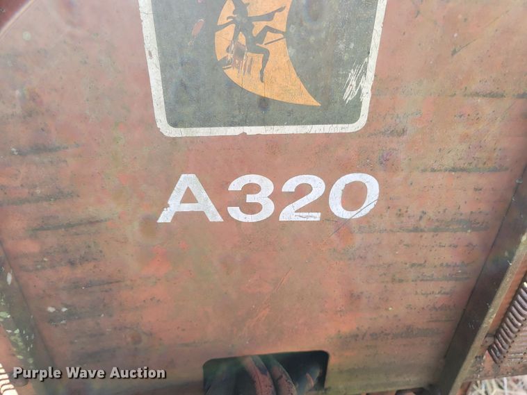 image for item LN9779 1982 Ditch Witch R30  trencher