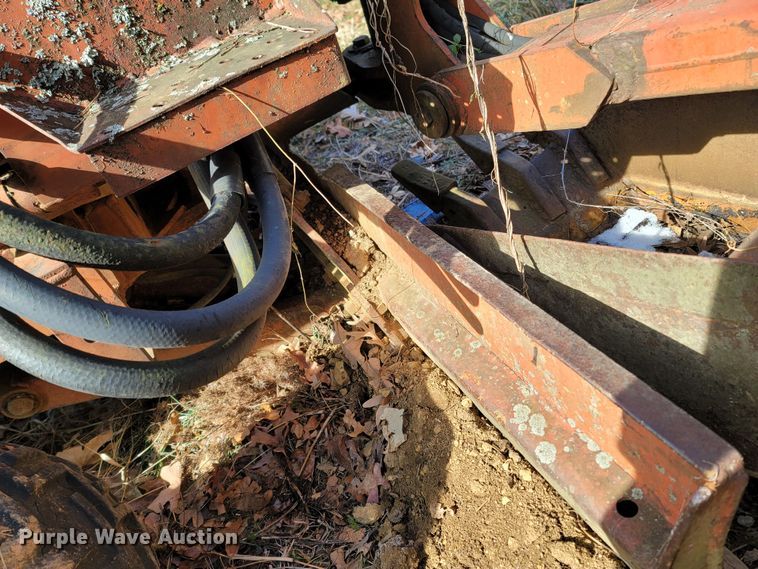 image for item LN9779 1982 Ditch Witch R30  trencher