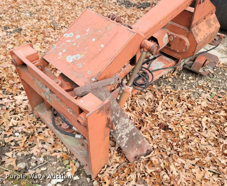 image for item LN9779 1982 Ditch Witch R30  trencher