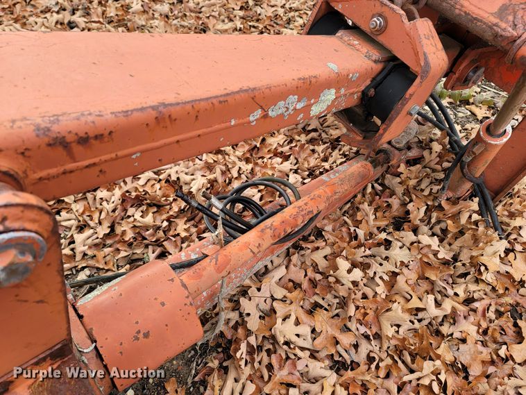image for item LN9779 1982 Ditch Witch R30  trencher