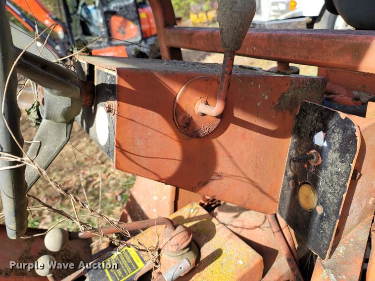 image for item LN9779 1982 Ditch Witch R30  trencher