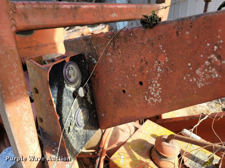 image for item LN9779 1982 Ditch Witch R30  trencher