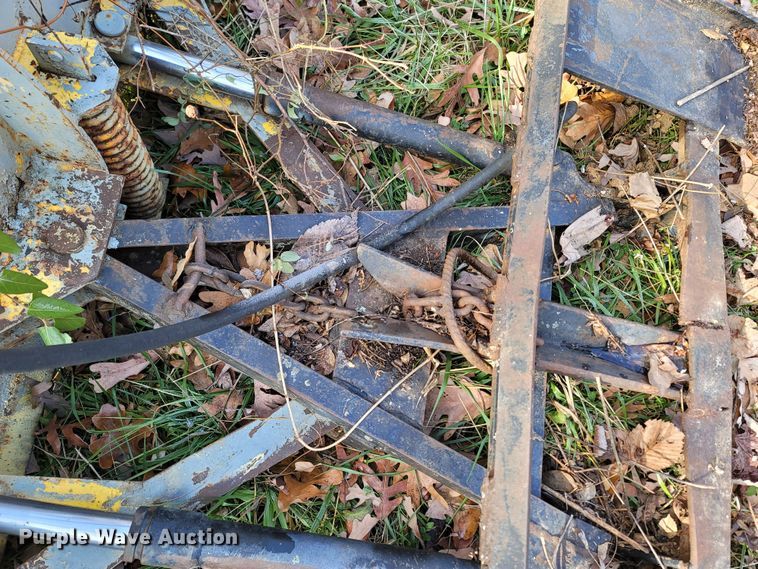 image for item LN9781 Fisher Minute Mount  92"W skid steer snow plow