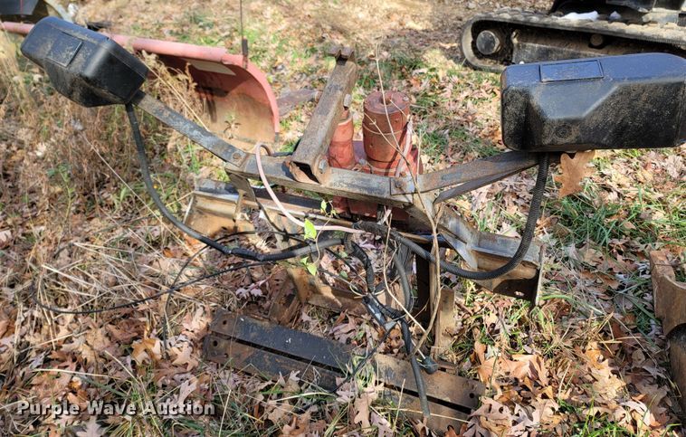 image for item LN9782 Western Pro Plow 60381  snow plow