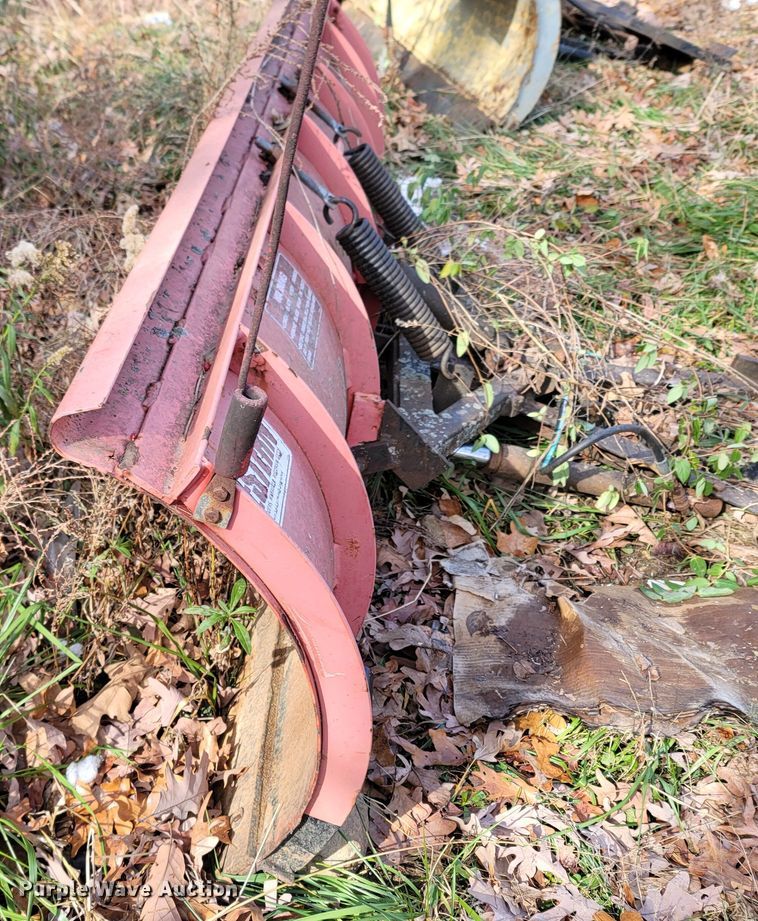image for item LN9782 Western Pro Plow 60381  snow plow