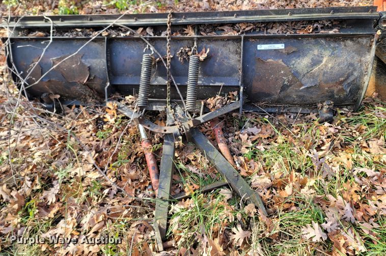 image for item LN9783 90"W snow plow