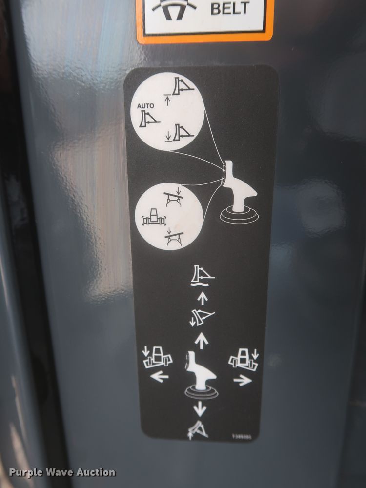 image for item LP9037 2018 John Deere 650K LGP  dozer