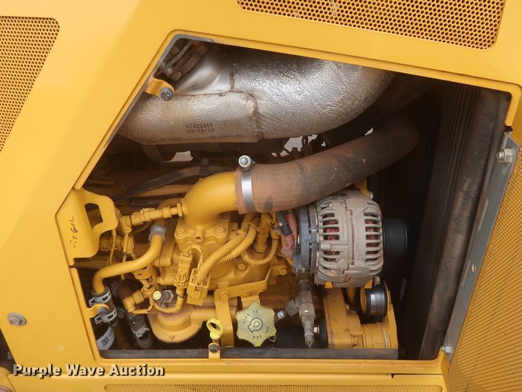 image for item LP9037 2018 John Deere 650K LGP  dozer