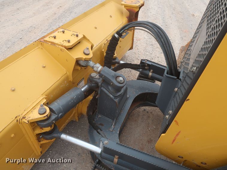 image for item LP9037 2018 John Deere 650K LGP  dozer