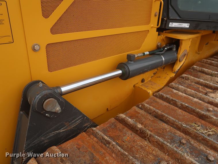 image for item LP9037 2018 John Deere 650K LGP  dozer
