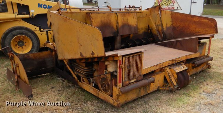 image for item LS9899 LeeBoy  paver