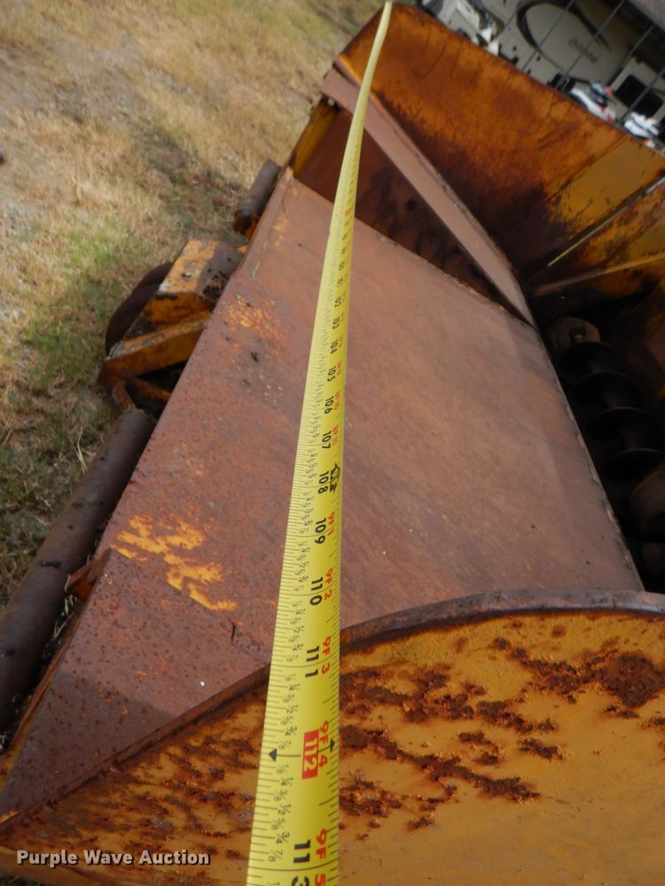 image for item LS9899 LeeBoy  paver