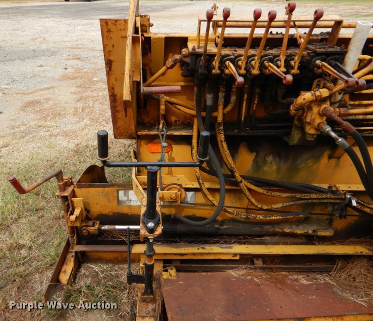 image for item LS9899 LeeBoy  paver