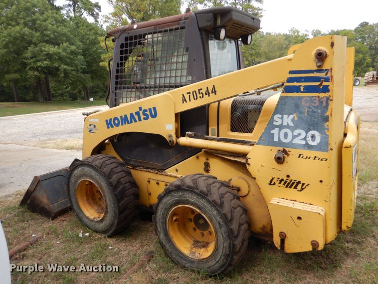 image for item LS9900 2007 Komatsu SK1020  skid steer loader