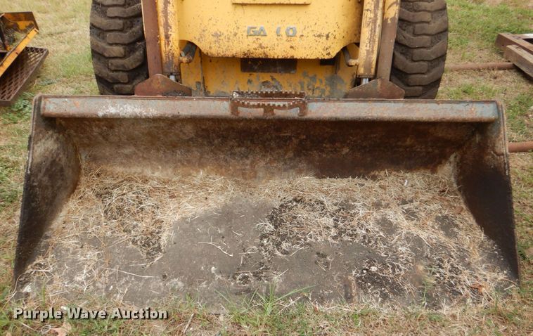 image for item LS9900 2007 Komatsu SK1020  skid steer loader