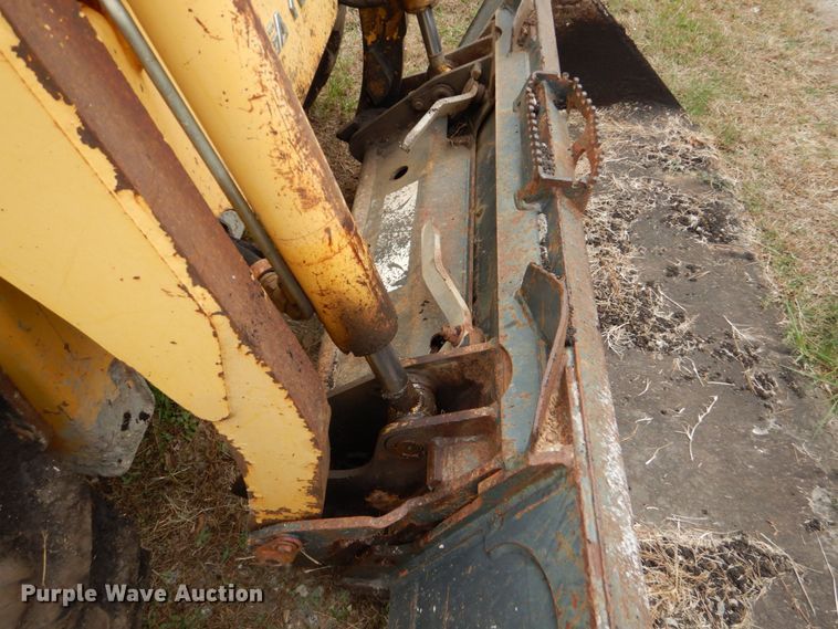 image for item LS9900 2007 Komatsu SK1020  skid steer loader