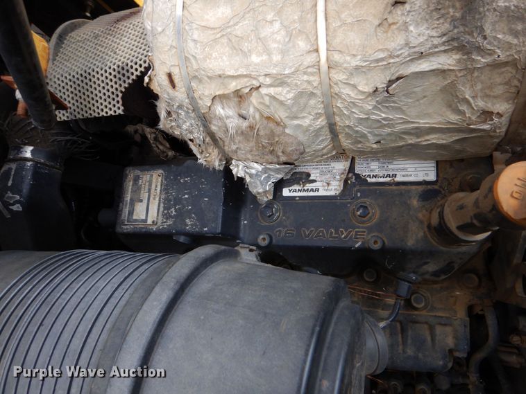 image for item LS9900 2007 Komatsu SK1020  skid steer loader