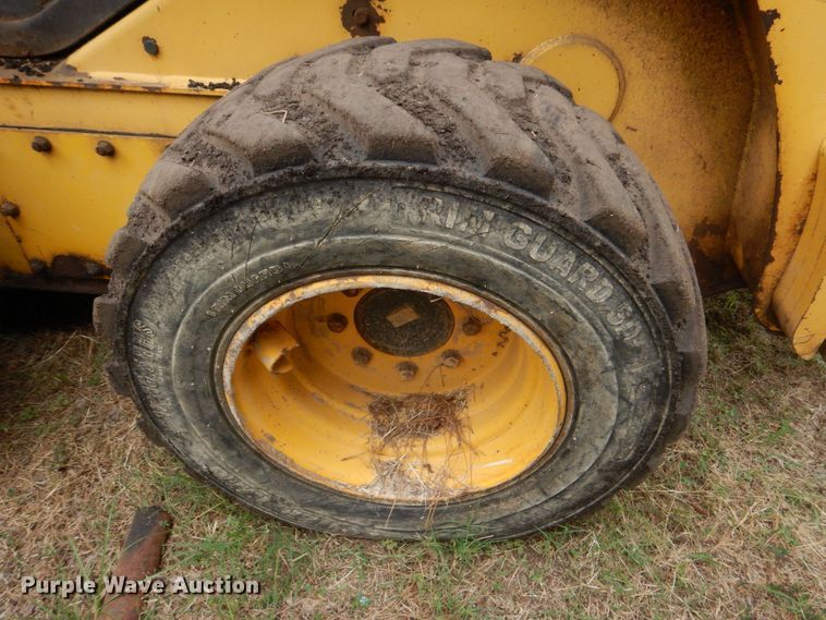 image for item LS9900 2007 Komatsu SK1020  skid steer loader