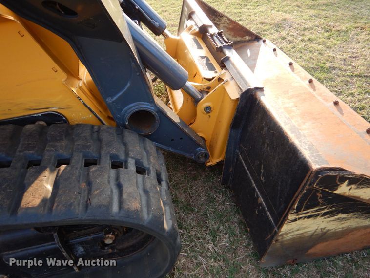 image for item LS9927 2018 John Deere 333G  tracked skid steer loader