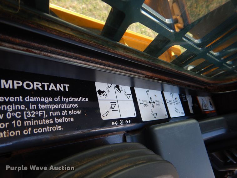 image for item LS9927 2018 John Deere 333G  tracked skid steer loader