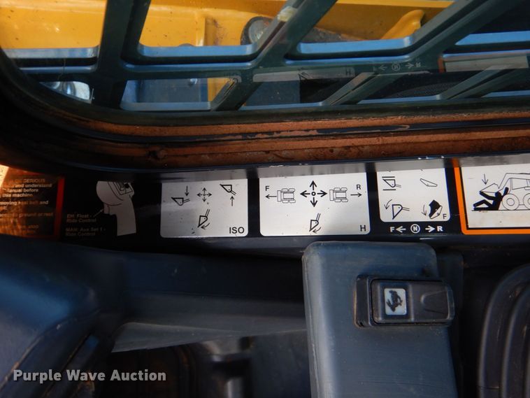 image for item LS9927 2018 John Deere 333G  tracked skid steer loader