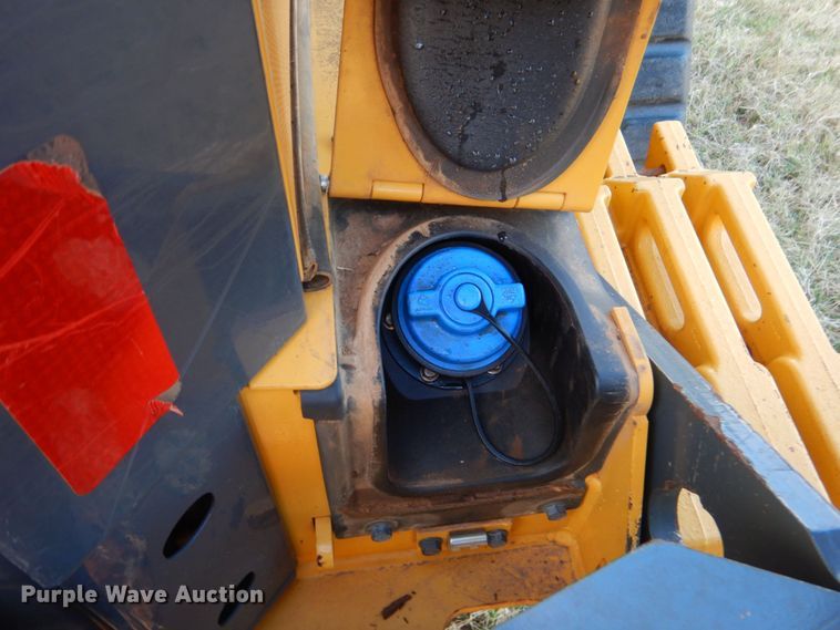 image for item LS9927 2018 John Deere 333G  tracked skid steer loader