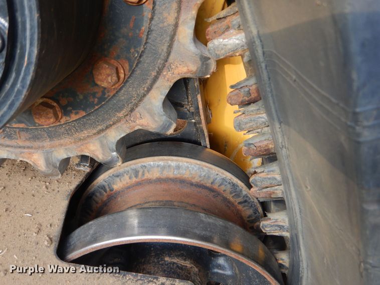 image for item LS9927 2018 John Deere 333G  tracked skid steer loader