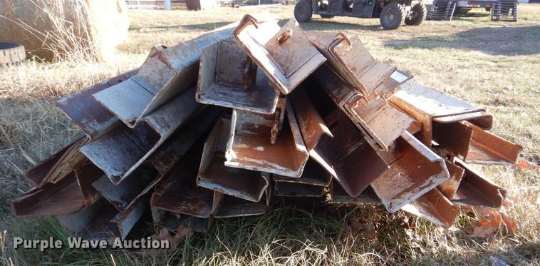 image for item LS9937 Approximately (37) 10' L concrete forms