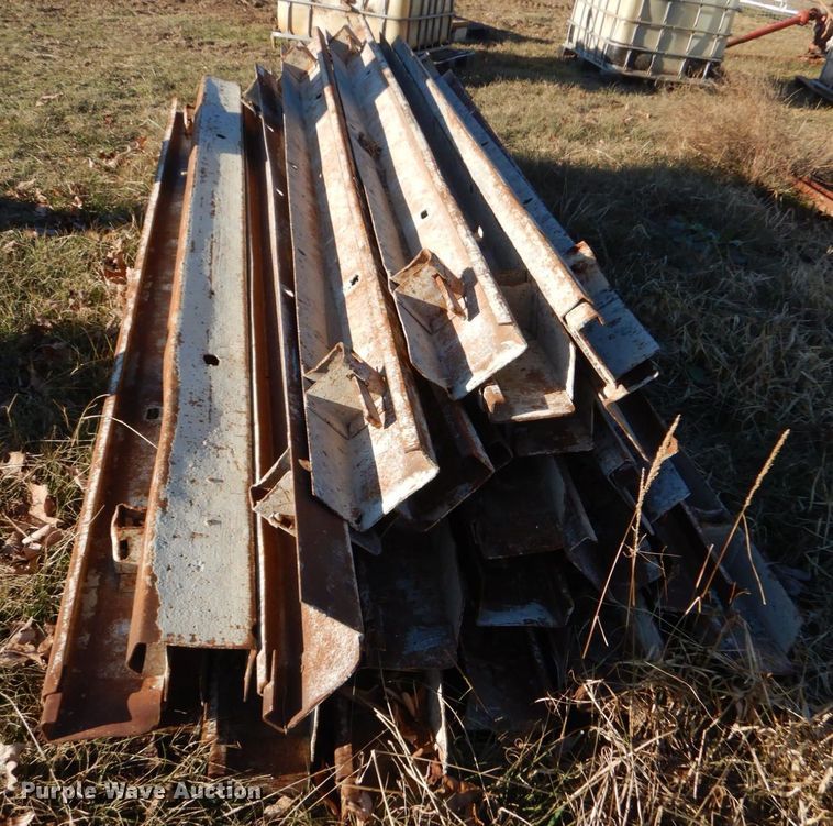 image for item LS9937 Approximately (37) 10' L concrete forms