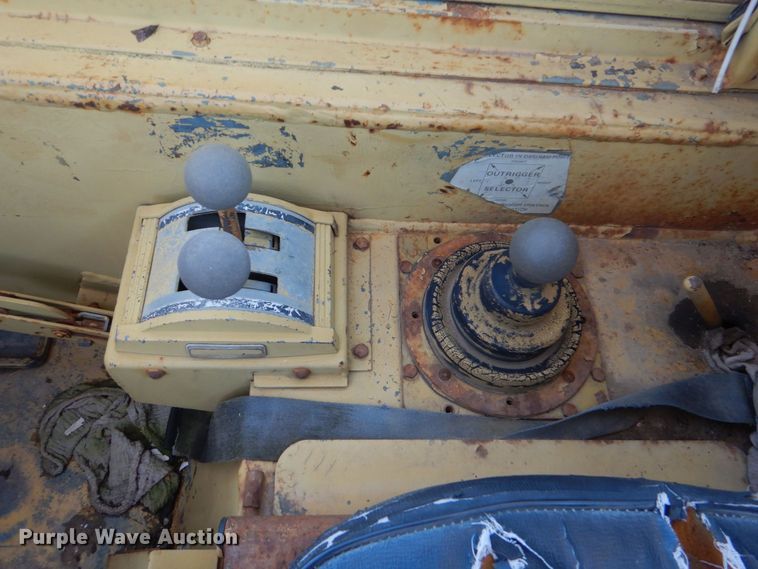 image for item LS9938 1980 Grove RT-48MC  crane