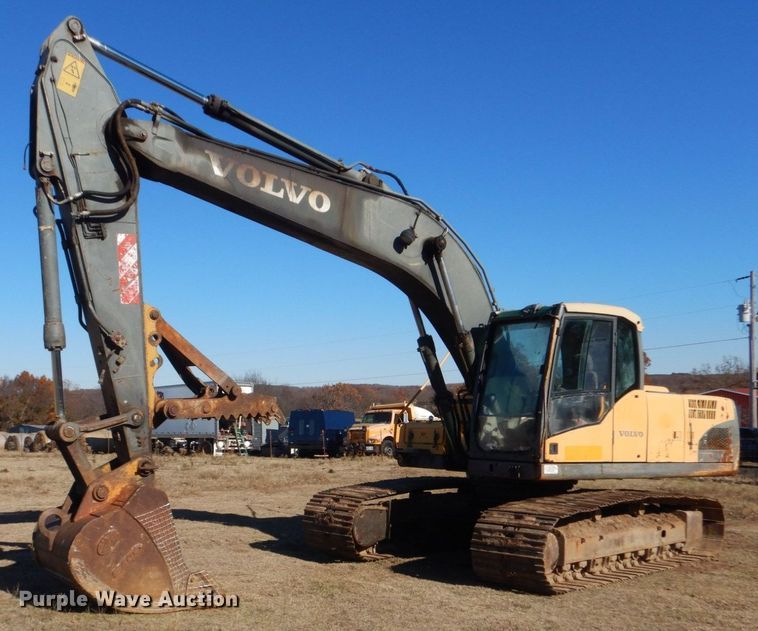 image for item LS9944 Volvo EC210C L  excavator