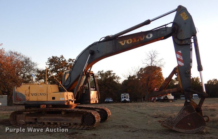 image for item LS9944 Volvo EC210C L  excavator