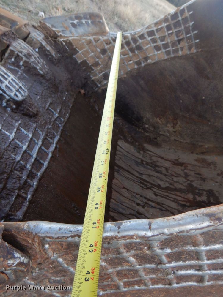 image for item LS9944 Volvo EC210C L  excavator